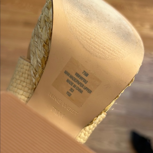 Stylish Tan Platform Heels - Picture 4 of 4